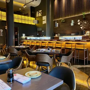 Totoya Sushi & Lounge