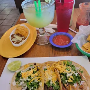 Tacos 2 steak 1 chicken (not shredded)