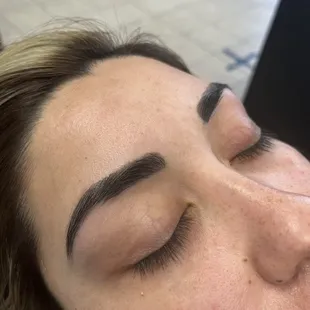 Eyebrow Tinting
