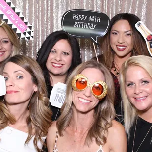 Touch N Pose- PhotoBooth