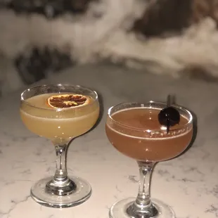 Gold Rush &amp; Jack Rose drinks