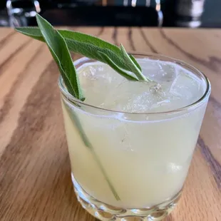 and here you can see the leafs in my drinks