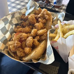 shrimp poboy