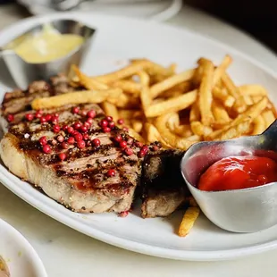 Steak Frites with béarnaise sauce, finished with pink peppercorns. Excellent. XOXO