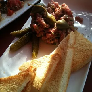 Steak Tartare*