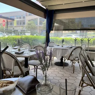 Covered patio for lunch is sexy