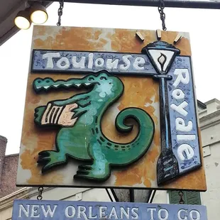 Gotta love a gator playing the accordion!