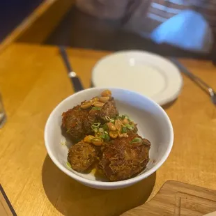 fried chicken, fried chicken wings, chicken wings and fried chicken, food, chicken, bbq chicken, chicken wings, bbq wings, poultry