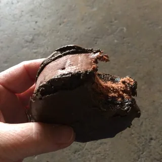 Chocolate Macaron GF