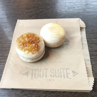 Creme Brulee Macaron GF