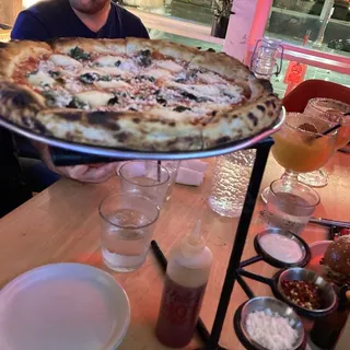 Classic Margherita Pizza
