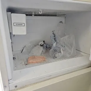 Dirty freezer when I arrived