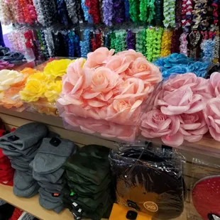 Hair flowers!