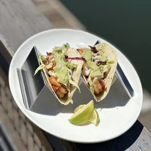 two tacos on a plate