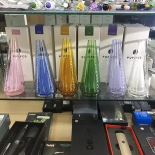 Puffco peaks, atomizers, attachments and more available!