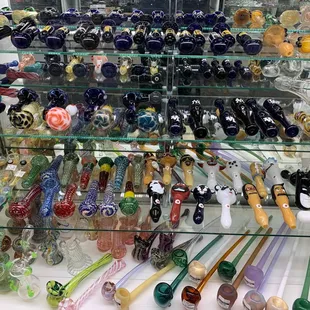 Tons of American Hand Pipes!