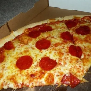 (photographed by Dave Hong)