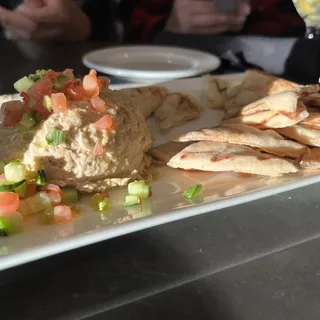 Hummus Plate