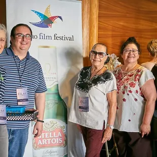 Another view of that gorgeous original wood