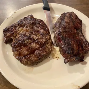 Two ribeyes (à la carte)