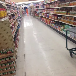 a grocery store aisle