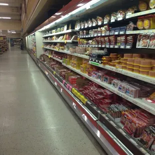 a grocery store aisle