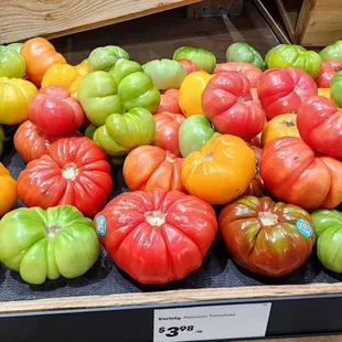 Huge heirloom tomatoes ($3.98/lb, 4/9/23)