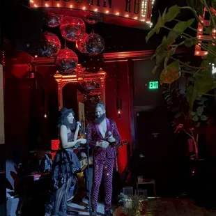 Live entertainment to showcase local artists