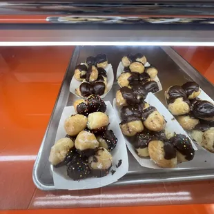 CHOCOLATE DONUT HOLES