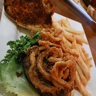 Juicy Lucy (Burger of the Moment), hamburger in background