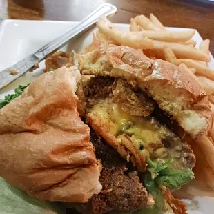 Inside my Juicy Lucy (Burger of the Moment)