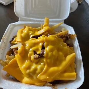 Chili cheese fries