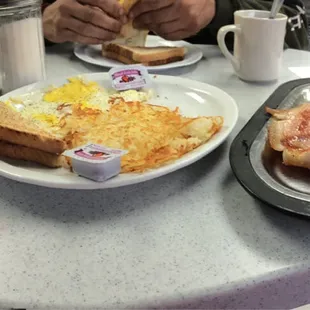 Big, delicious breakfast! Sometimes there is a small wait but it's friendly, quick, fresh, and worth it ;)