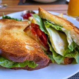 Ordered extra over-easy egg for the BLT sandwich - yummmm (08/2022)