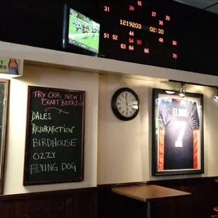 Towne Tavern & Spirits