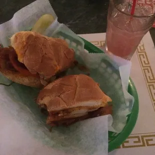 The setting is very homey, the food is amazing, the service is down to earth!