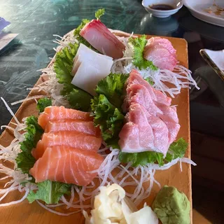 Sashimi Dinner Combo