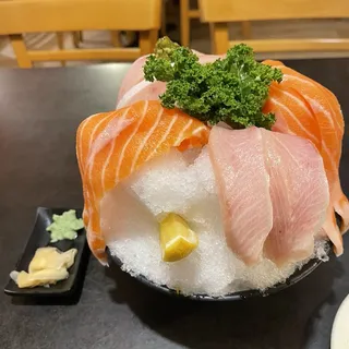 Hamachi Belly sashimi 8pc