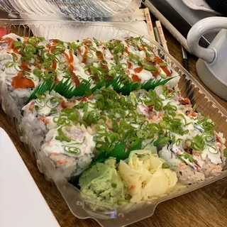 9. Spicy Salmon Maki