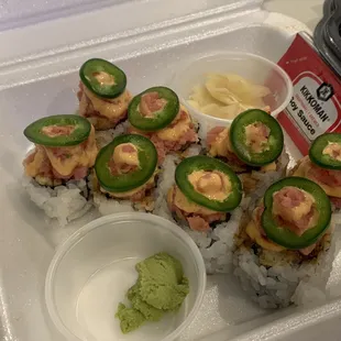 Volcano roll - pretty good. My favorite is the Toyosu roll though