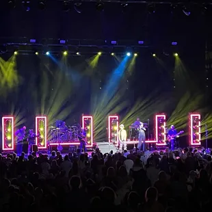 Came for the Main, Squeeze performance! Great energy and old school classics! Take me back!