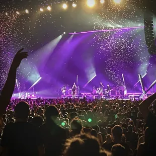 Yeah Yeah Yeah's were simply spectacular!