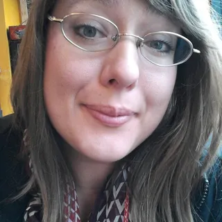 Joelle S.
