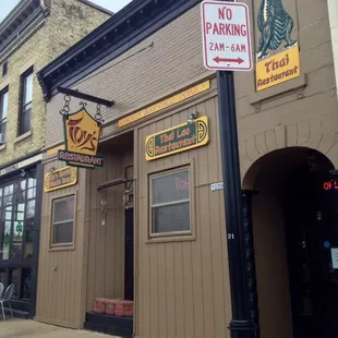 Toy's Thai Laos Restaurant