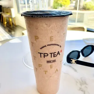 strawberry milk tea 10/10