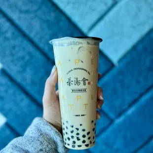 Tie guan yin milk tea w/ boba