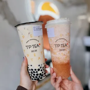 jasmine milk tea + white peach cheese cream foam! -- @foodiejocho