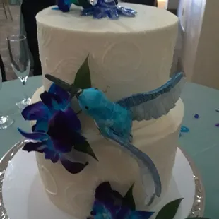 The huge sugar hummingbird that TPC Piper Glen threw away instead of giving back to us.