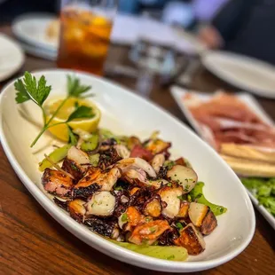 Polipo e Patate -- didn't use the lemon but maybe should have?