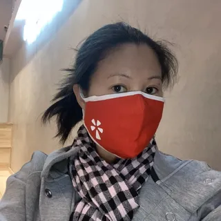Nikki F.